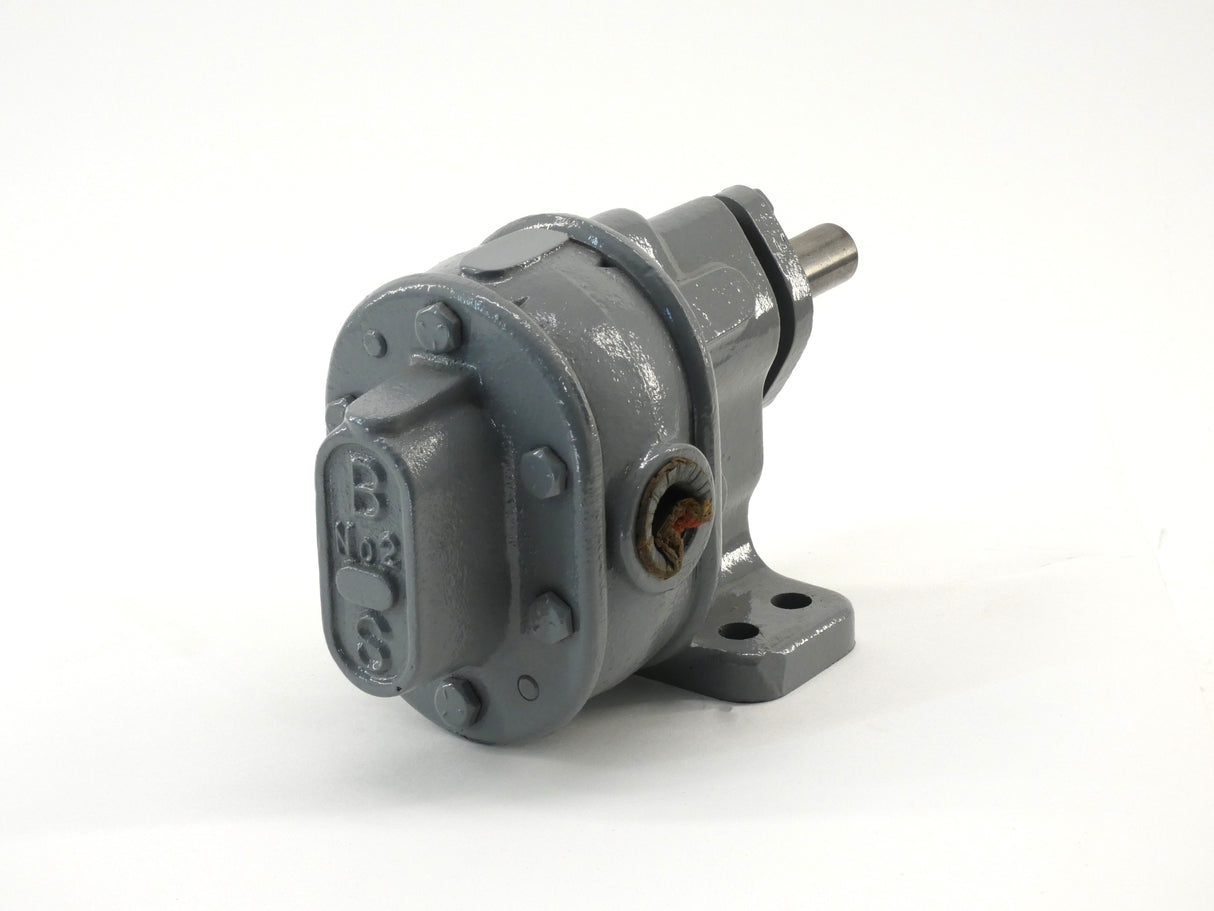 Brown & Sharpe/BSM 2 Gear Pump, 1/2" Threaded Ports, Foot Mounted (New Surplus)